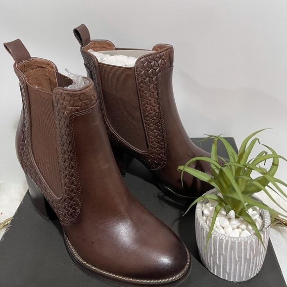 LIBESKIND Leather Boots - Picture 7 of 9